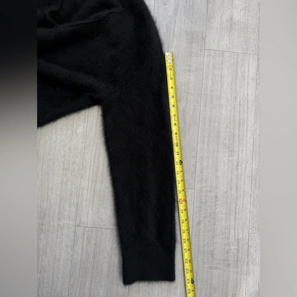 MO&Co. Wool Deep V-Neck Loose Sweater Black Minimalist Size M